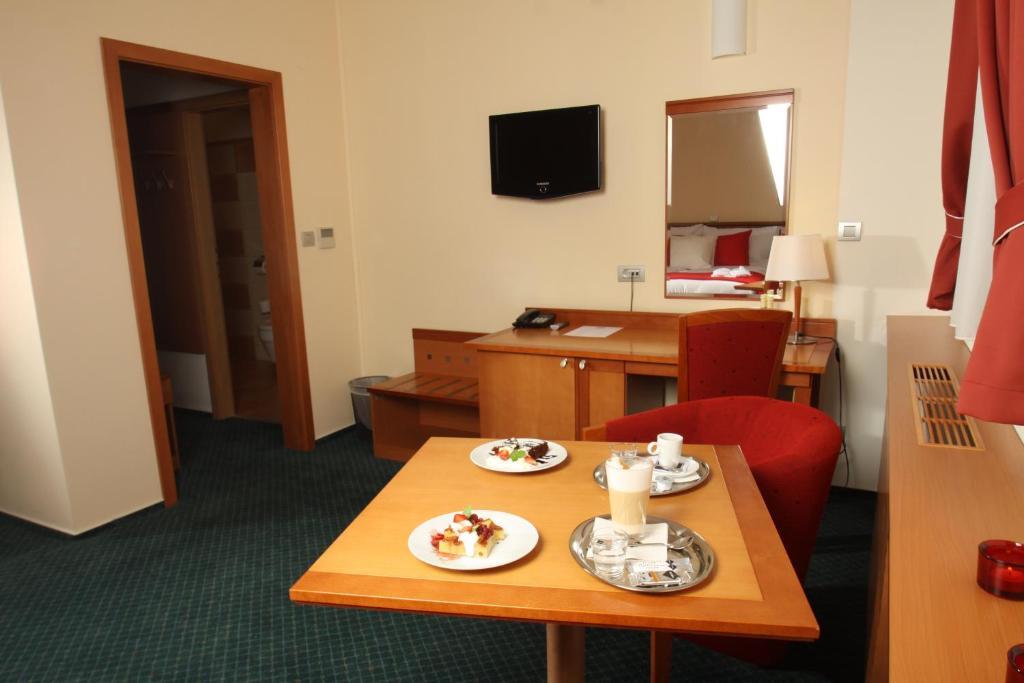 Hotel Slovan Jeseník Quarto foto