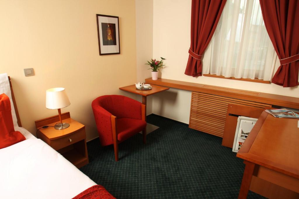 Hotel Slovan Jeseník Quarto foto